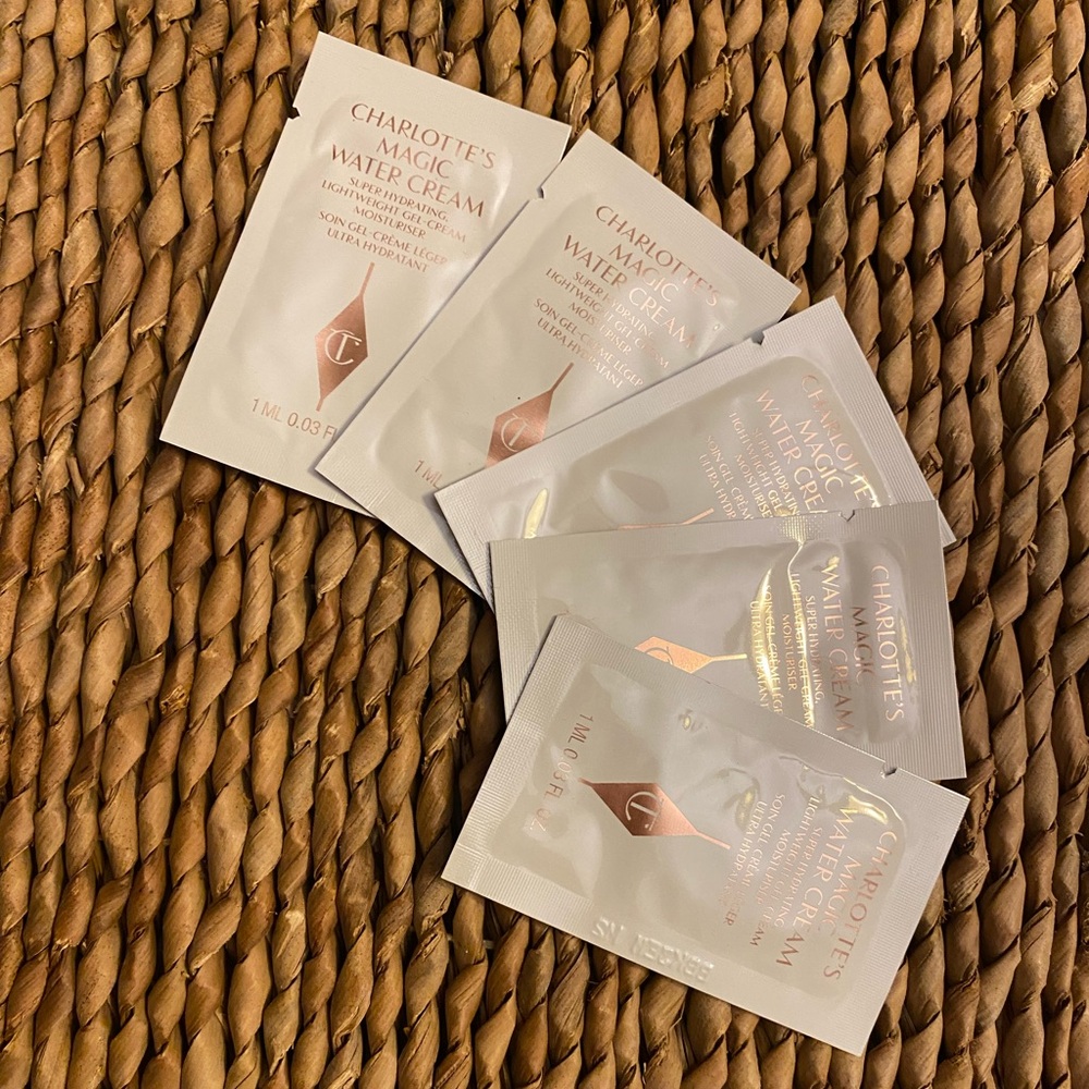 Charlotte Tilbury Magic Water Cream Sachets!! X 5